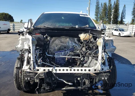 2021 Cadillac Escalade Premium Luxury Platinum z USA, uszkodzony, nr VIN 1GYS4DKL6MR159810